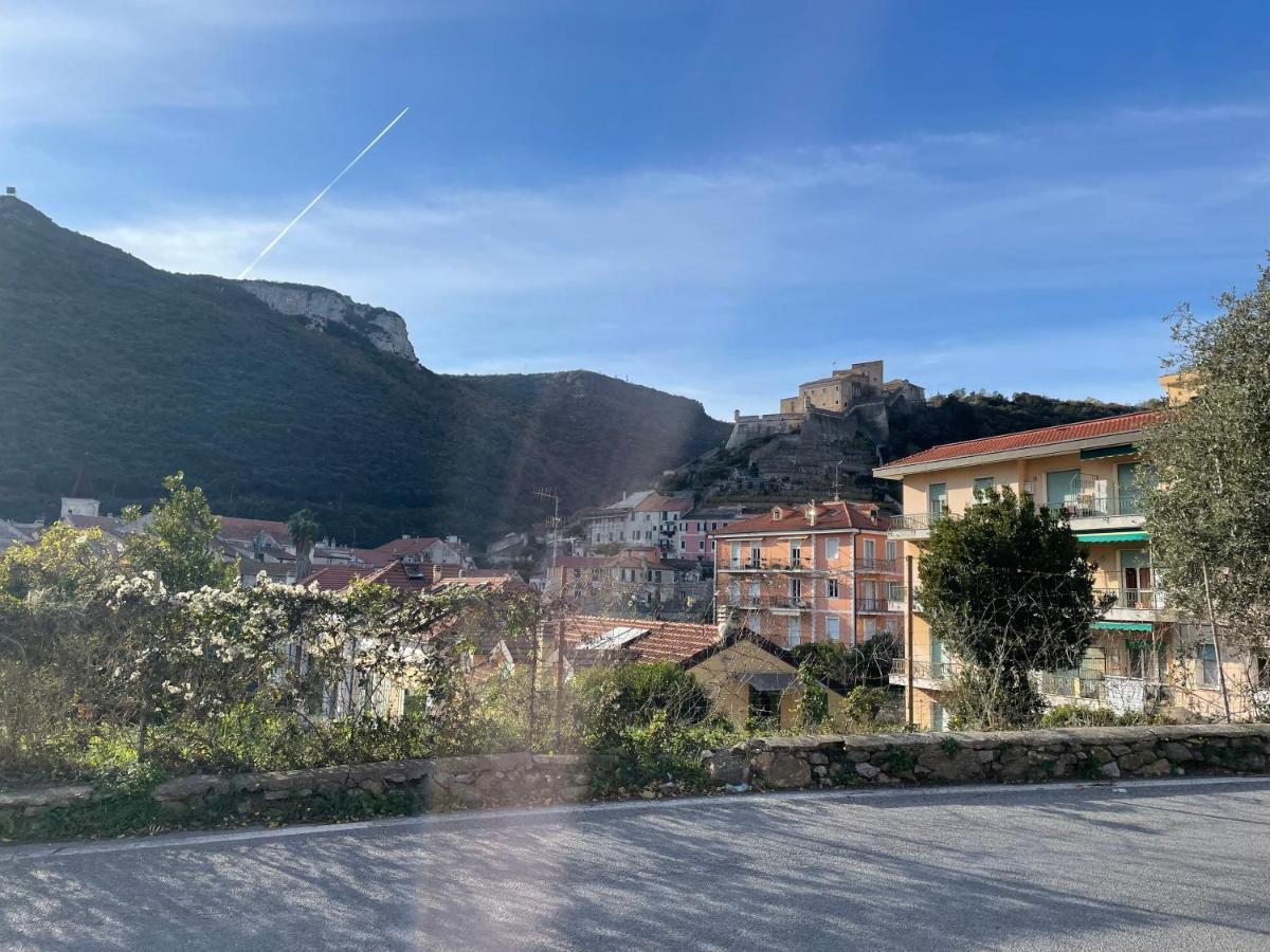 Апартаменты Bike & Sea Under Castle Dreams At Finalborgo Финале Лигуре Экстерьер фото